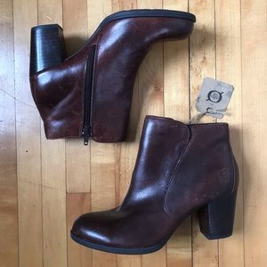 NWT - Born Leather Booties - 7